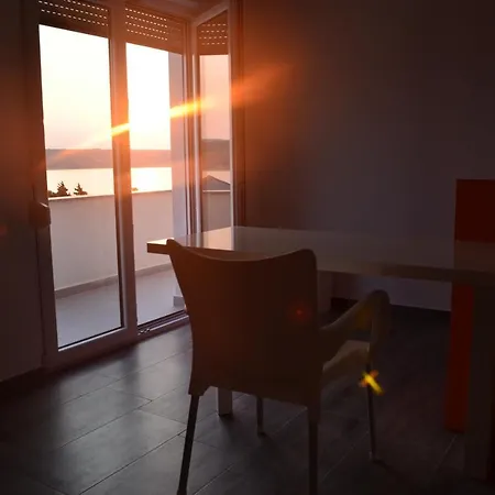 Afrodita Gornji Karin