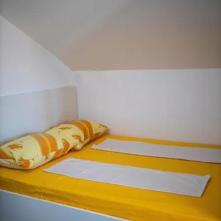 Afrodita 3* Gornji Karin