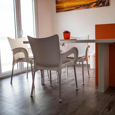 Afrodita Gornji Karin