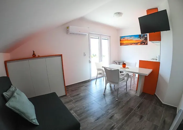 Afrodita Gostinjska kuća Gornji Karin