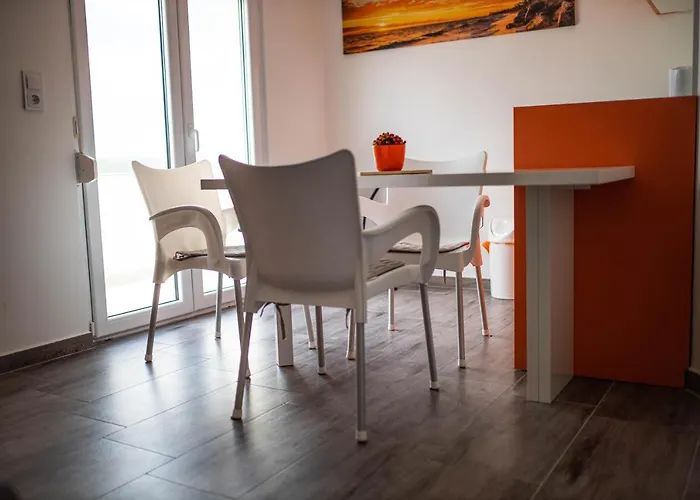 Afrodita Gornji Karin