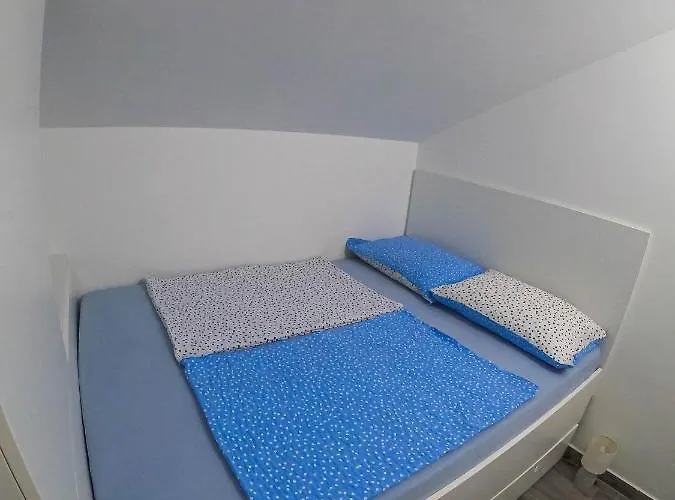 Afrodita Gornji Karin