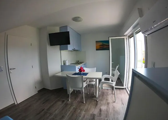 Afrodita Gostinjska kuća 3*